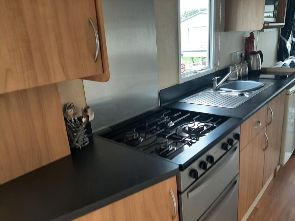 I & K Static Caravan Hire Sited On Winkups Towyn North Wales With Free Wi-Fi And Netflix Kinmel Bay Kültér fotó