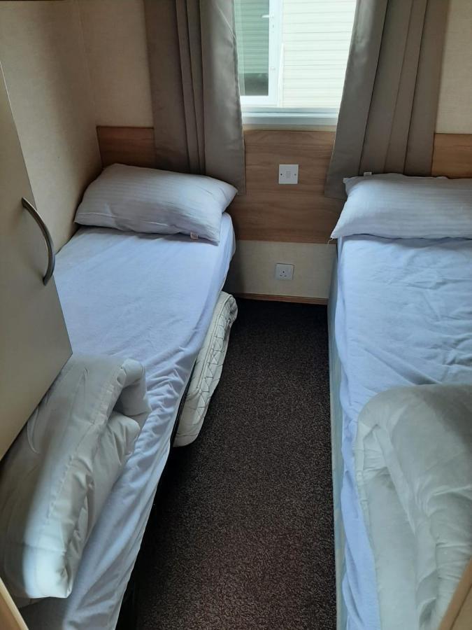 I & K Static Caravan Hire Sited On Winkups Towyn North Wales With Free Wi-Fi And Netflix Kinmel Bay Kültér fotó