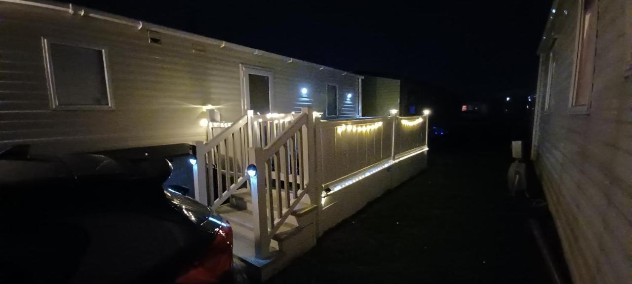 I & K Static Caravan Hire Sited On Winkups Towyn North Wales With Free Wi-Fi And Netflix Kinmel Bay Kültér fotó