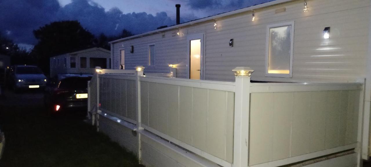 I & K Static Caravan Hire Sited On Winkups Towyn North Wales With Free Wi-Fi And Netflix Kinmel Bay Kültér fotó